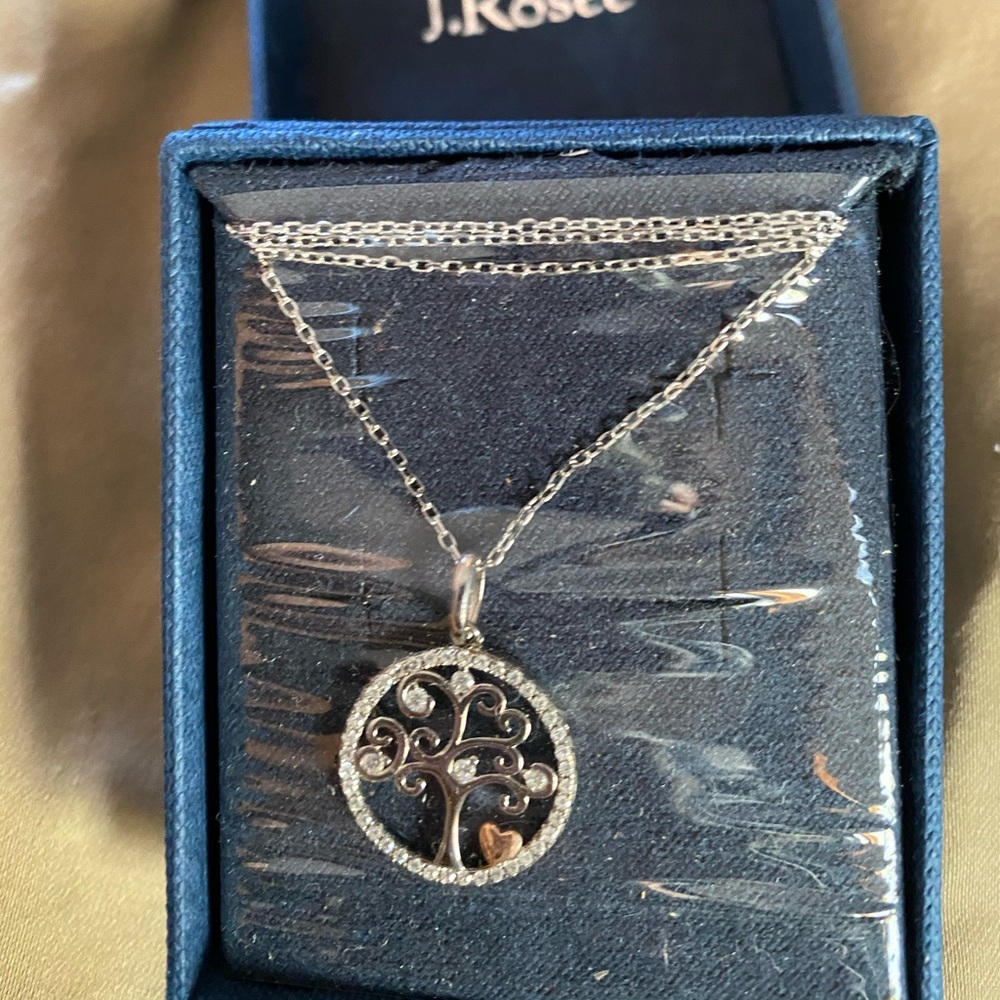 Necklace - Picture 3 of 3